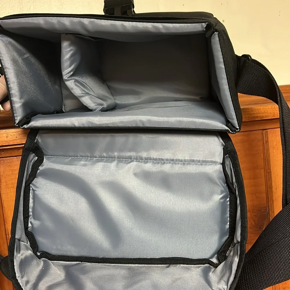 (Like New!) Canon | Camera Bag